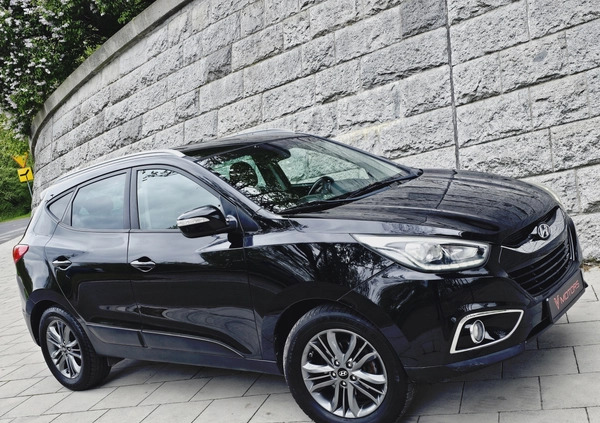 Hyundai ix35 cena 49700 przebieg: 237197, rok produkcji 2015 z Golina małe 781